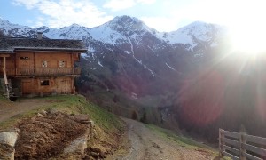 Skitour Riepenspitze - Sonnenaufgang bei der Riepenalm