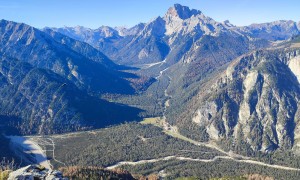 Bergtour Monte Piano, Piana - Gipfelsieg, Blick nach Schluderbach mit der Hohen Gaisl