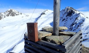 Skitour Gailspitze - Gipfelsieg, mit Heimwald, Rotlahner und Auholde im Hintergrund