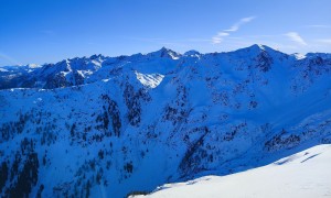 Skitour Spitzköfele - Gipfelsieg, Blick zum Hochspitz und Reiterkarspitze