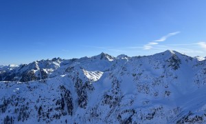 Skitour Spitzköfele - Gipfelsieg, Blick zum Hochspitz und Reiterkarspitze