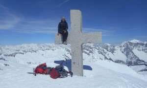 Skitouren Adamellogruppe - Gipfelsieg Cresta Croce