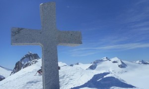 Skitouren Adamellogruppe - Gipfelsieg Cresta Croce