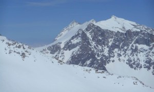 Skitouren Adamellogruppe - Blick zur Presanella