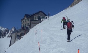 Skitouren Adamellogruppe - Zwischenstopp Lobbia Alta Hütte