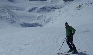 Skitouren Adamellogruppe - Abfahrt Rückblick Pisgana West