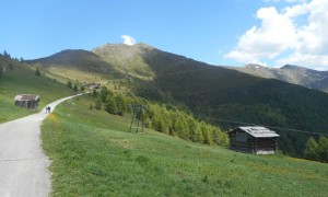 Biketour Sillianer Hütte - kurz vor der Hahnspielhütte mit Helm