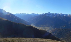 Bergtour Nussingkogel - Blick nach Matrei und Großer Zunig