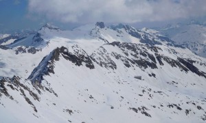 Etappe 3 - Abfahrt Schlatenkees, Blick zur Neuen Prager Hütte