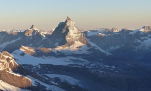 Hochtour Dufourspitze - Blick zum Dent Herens und Matterhorn