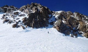 Abstieg und Rückweg - steile Schnee- und Felsrinne