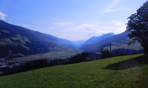 Bergtour Hollbrucker Spitze - kurz vor Hollbruck, Blick ins Pustertal