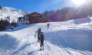 Skitour Öwelenke - bei der Kamelisenalm