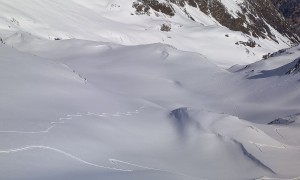 Skitour Hohes Haus - Abfahrt im Gipfelhang