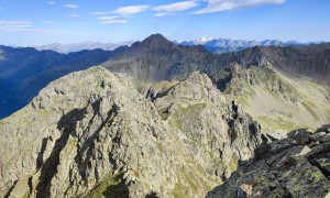 Bergtour Hohes Arnhorn - Gipfelsieg, Blick über das Nördliche Arnhorn zum Regenstein