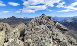 Bergtour Hohes Arnhorn - Gipfelsieg, Blick zum Venediger und Glockner