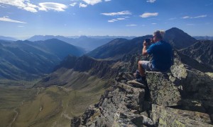 Bergtour Hohes Arnhorn - Gipfelsieg, Blick zu den Königswiesen