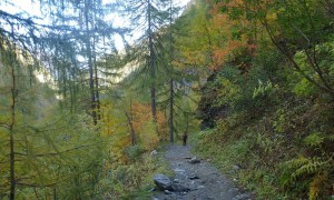 Bergtour Hohes Kreuz - herbstlicher Abstieg Umbalfälle