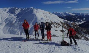 Skitour Kärlsspitze - Aufstieg, im Hintergrund Kreuzspitze und Mosesgipfel