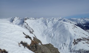 Skitour Kärlsspitze - Gipfelsieg mit Blick zur Kreuzspitze