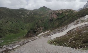 Biketour Wolayerseehütte - kurz vor dem Ziel mit Blick zum Rauchkofel