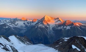 Hochtour Dom - Sonnenaufgang Weisshorn