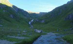 Hochtour Großer Hexenkopf - Zustieg Timmeltal, im Hintergrund die Eisseehütte