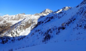 Skitour Rauchegg - Aufstieg, Blick Richtung Gölbner und Gumriaul