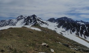 Blick zum Bösen Weibl, Tschadinhorn, Kristallkopf und Roter Knopf