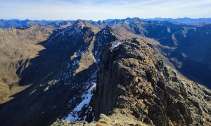 Bergtour Weiße & Rote Spitze - Gipfelsieg, Blick zum Degenhorn und Hochgrabe