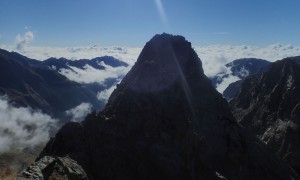 Bergtour Nördliches Arnhorn - Gipfelsieg mit Blick zum beeindruckendem Hohen Arnhorn