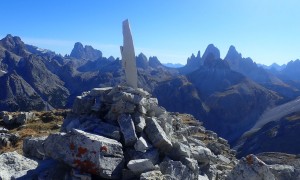 Bergtour Unterebenkofel - Gipfelsieg, Blick zu den Drei Zinnen