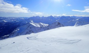 Skitour Rotlahner - Gipfelsieg, Blick zu den Sextner Dolomiten