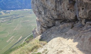 Klettersteig Fennberg - Tiefblick, kurz vor dem Ausstieg