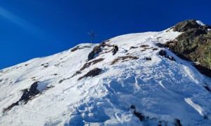 Skitour Schwalbenkofel, Schulterhöhe - steile Abfahrt vom Gipfel