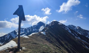 Salzsteig ins Volkzein - beim Hofer Kreuz mit Blick zur Kugelspitze und Regenstein