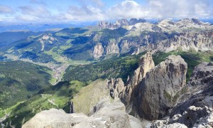 Klettersteig Pößnecker - Gipfelsieg Piz Miara, Ausblick Wolkenstein