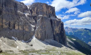 Klettersteig Pößnecker - Abstieg, Blick zum Sas de Pordoi