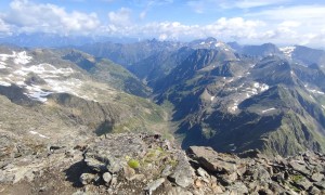 Bergtour Hochgolling - Gipfelsieg, Blick zum Höchstein und Hochwildstelle