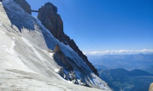 Hochtour Mont Blanc - Abstieg, Rückblick Bergstation Aiguille du Midi