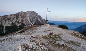 Wanderung Strudelkopf - Gipfelsieg, Blick zur Helltaler Schlechten (Große Pyramide) und Dürrenstein