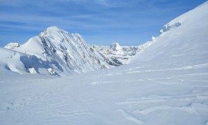 Skihochtour Monte Rosa - Aufstieg, Blick zum Liskamm und Matterhorn